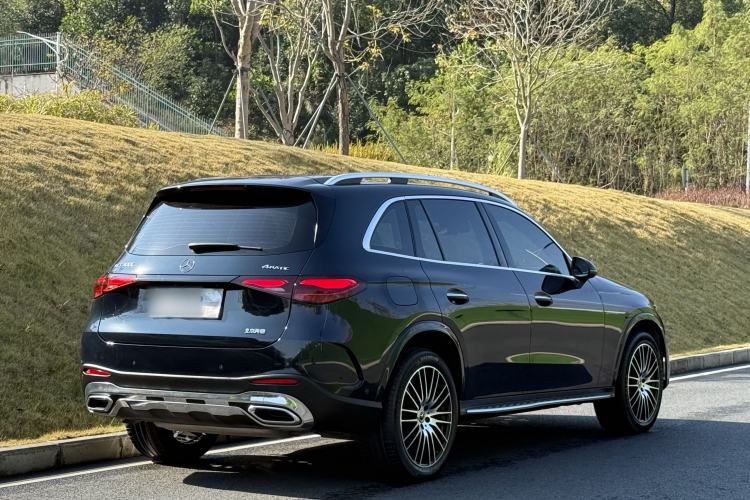 Used Mercedes-Benz GLC 2023 Facelifted GLC 300 L 4MATIC Luxury Version 5 Seats