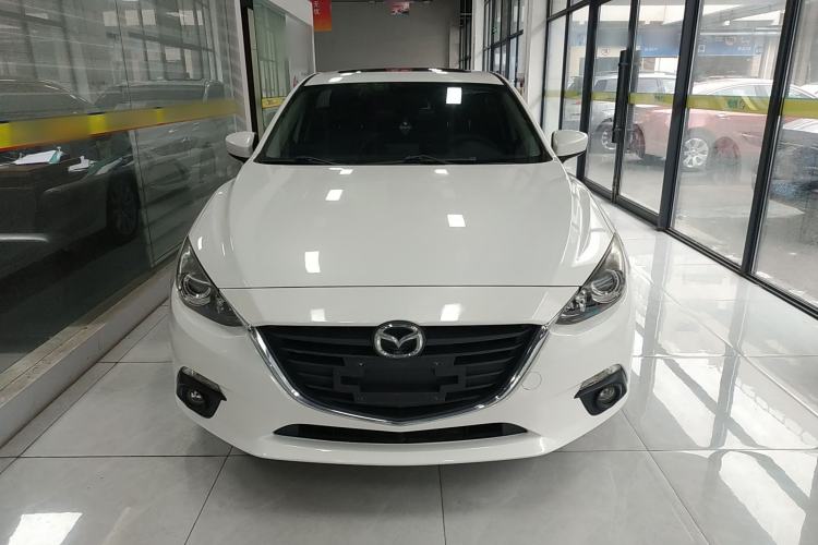 Used Mazda Mazda 3 Axela 2016 Sedan 2.0L Automatic Sport Model
