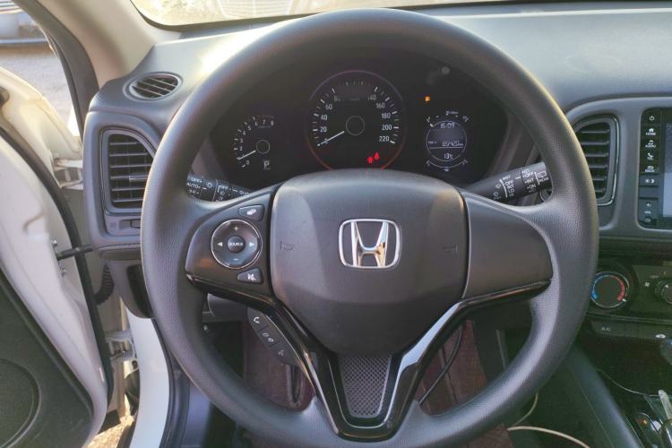 Used Honda Vezel 2019 1.5L CVT Pioneer Edition China VI
