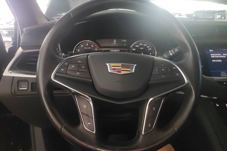 Used Cadillac XT5 2022 2.0T Two-Wheel Drive Luxury Version
