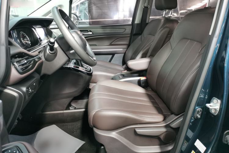 Used GAC Trumpchi M6 2019 270T Automatic Luxury Edition (7-seater) China V Standard
