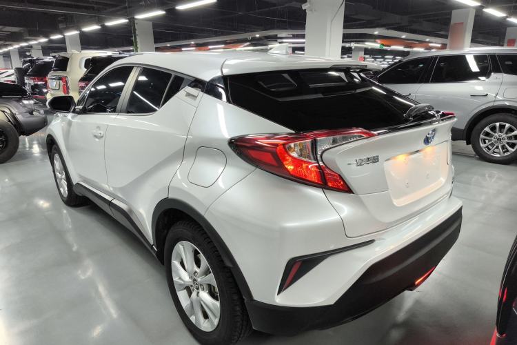 Used Toyota IZOA 2021 Dual-Motor 2.0L Yixiang Edition
