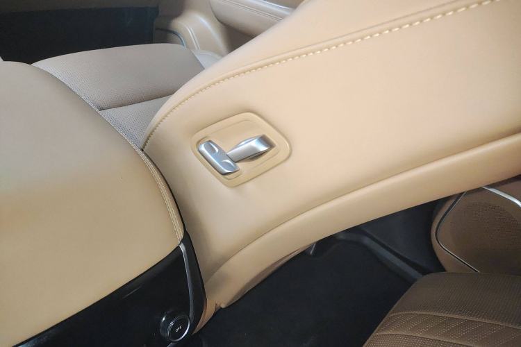 Used Li Auto ONE 2020 Extended-Range 6-Seater Version
