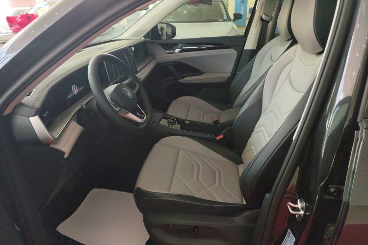 Used Volkswagen Tayron 2025 Tiguan L 300TSI Two-Wheel-Drive Elite Edition