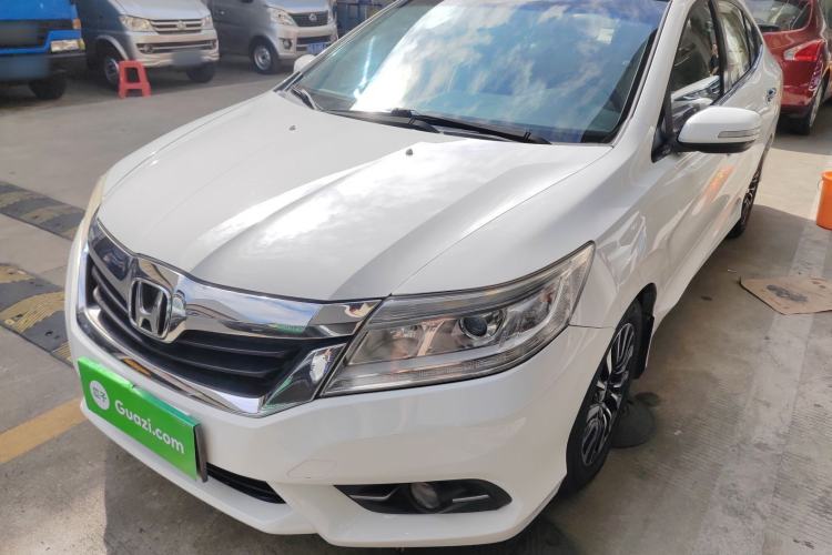 Used Honda Crider 2013 1.8L automatic luxury edition
