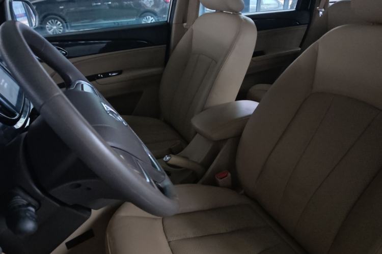 Used Baojun 730 2016 1.5L Manual Comfort Version 7 Seats China V Emission Standard
