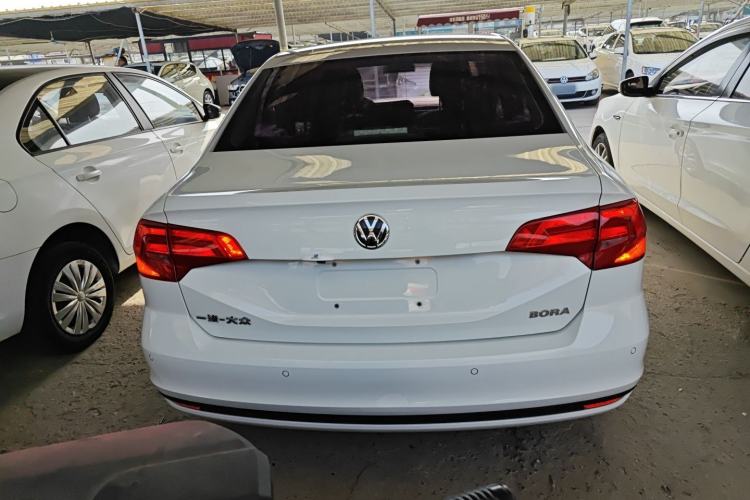 Used Volkswagen Bora 2018 1.5L Automatic Fashion Model