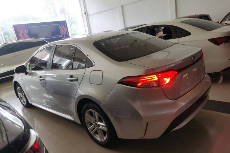 Used Toyota Levin 2022 Dual-Motor 1.8H E-CVT Leading Edition
