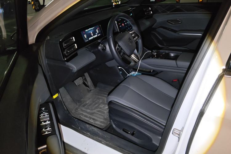 Used BYD Qin L 2024 DM-i 120KM Beyond Model