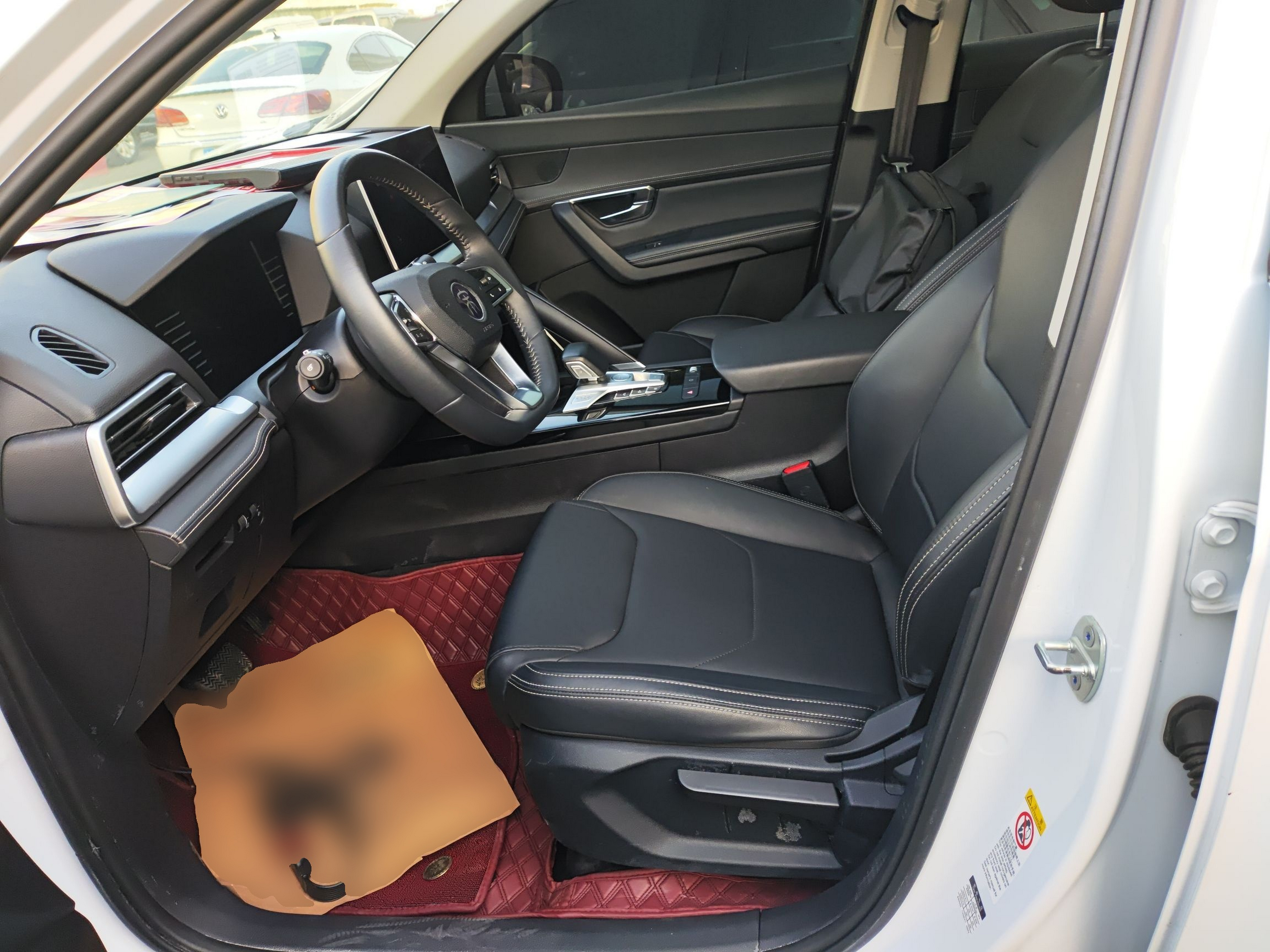 Переднее сиденье в автомобиле