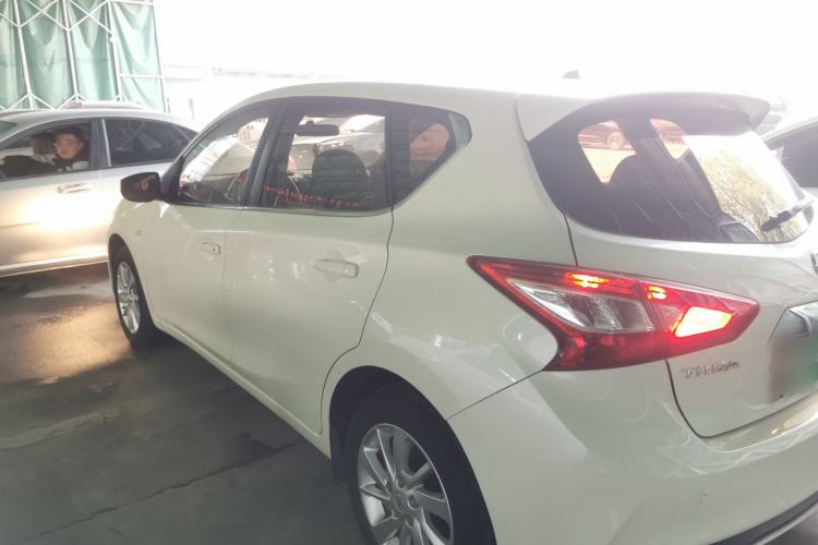 Used Nissan Tiida 2016 1.6L CVT Cool Dynamic Edition
