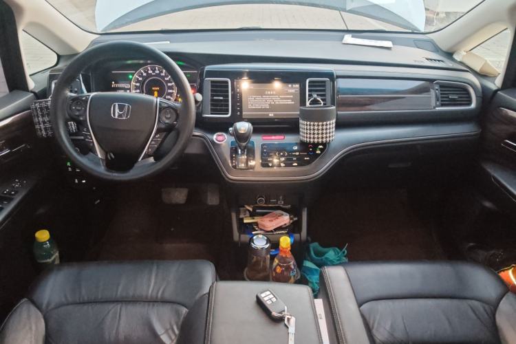 Used Honda Elysion 2016 2.4L Luxury Edition
