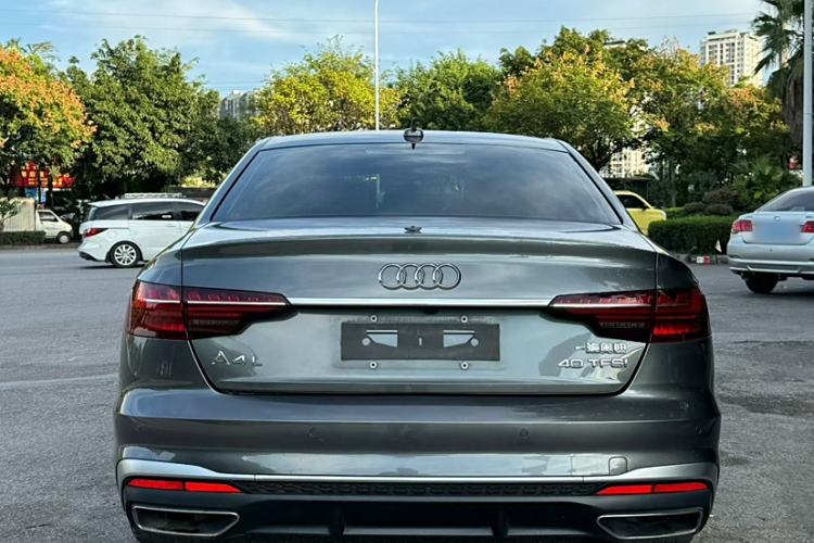 Used Audi A4L 2022 40 TFSI Fashion Dynamic Model
