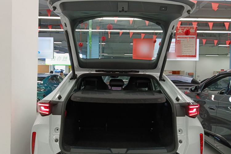 Used Volkswagen ID.UNYX 2024 Pro Long-Range Version
