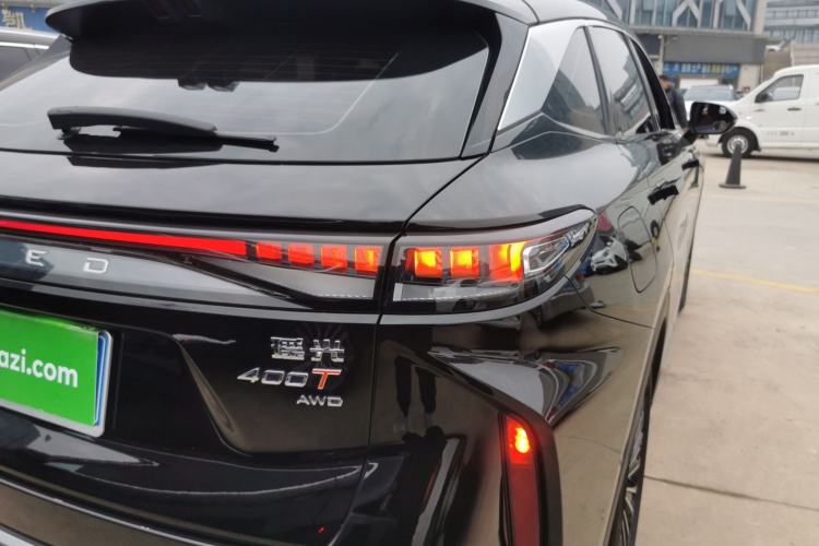 Used  Stellar 2023 400T Four-Wheel Drive Deluxe Edition
