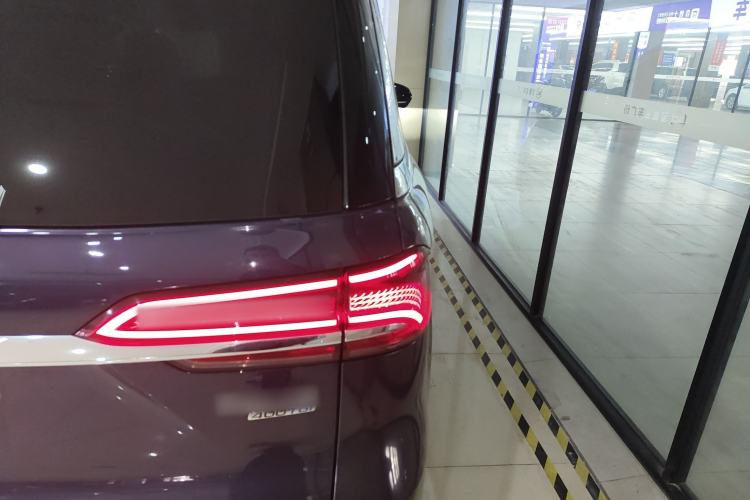 Used Roewe iMAX8 2022 400TGI Prestige Edition
