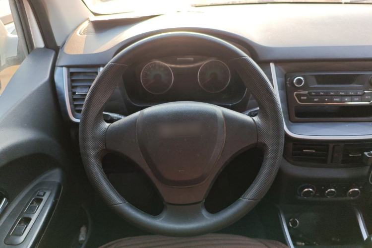 Used Jinbei Gold Hiace M Classic 2022 1.5L Engineering Lion Passenger Vehicle 6 Seats
