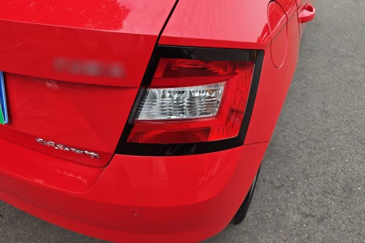 Used Skoda Fabia 2017 1.4L Automatic Car Enjoy Edition
