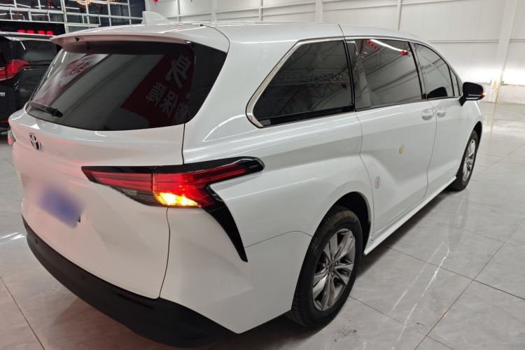 Used Toyota Sienna 2024 2.5L Hybrid Comfort Edition