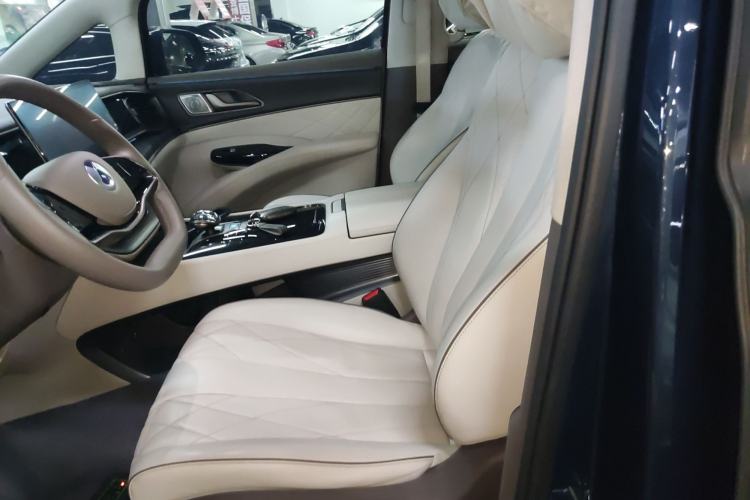 Used Denza D9 2022 DM-i 970 Four-Wheel Drive Flagship Model