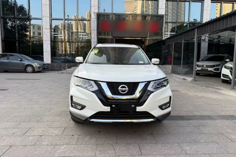 Used Nissan X-Trail 2023 Classic 2.0L Two-Wheel Drive Smart Connect Premium Edition
