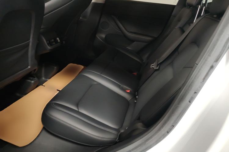 Used Tesla Model Y 2022 Rear-Wheel-Drive Version
