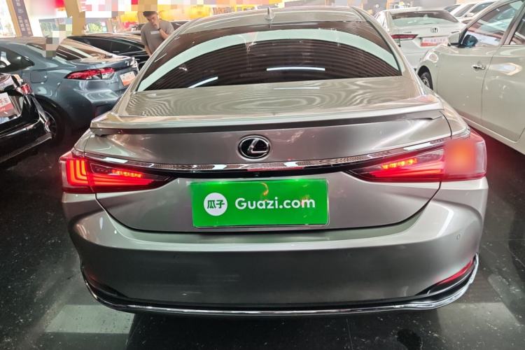 Used Lexus ES 2018 200 Excellence Edition China V Standard
