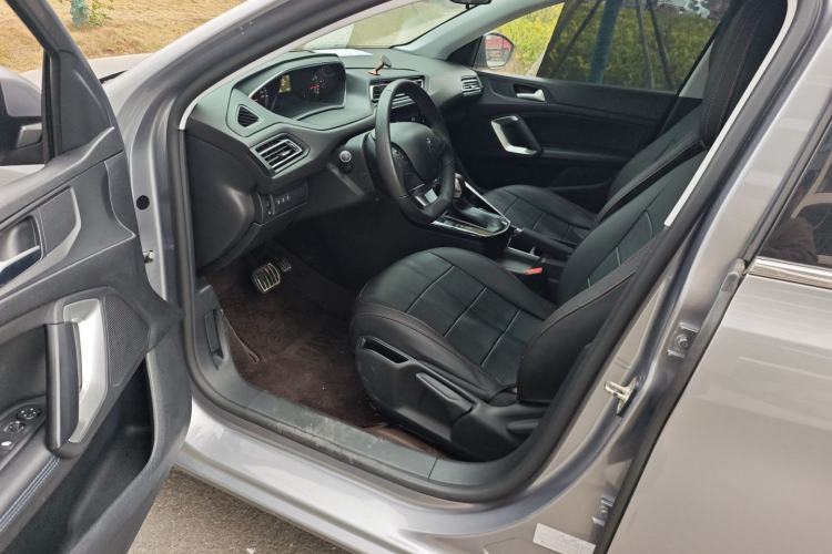 Used Peugeot 308 2018 1.6L Automatic Luxury Edition