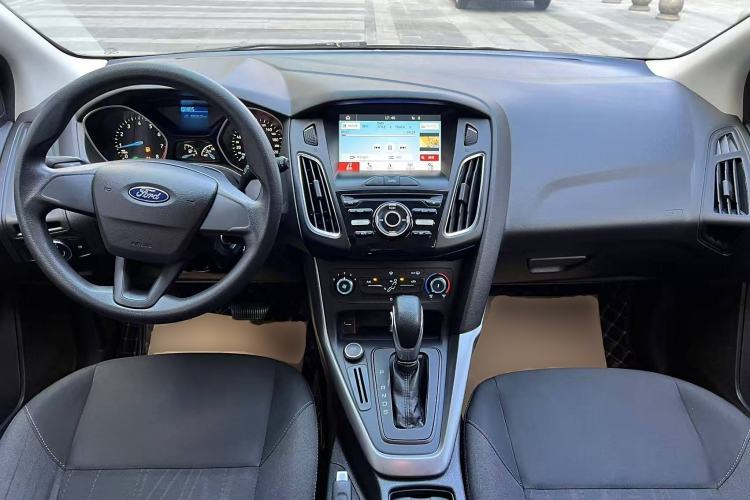 Used Ford Focus 2017 Hatchback 1.6L Automatic Comfort Plus SmartDrive Edition
