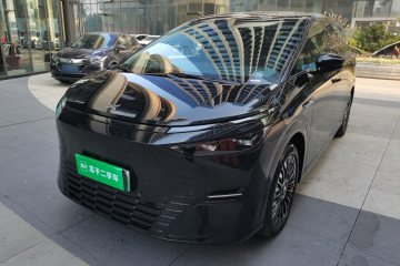 Used XPeng X9 2025 740 Ultra-Long Range Max