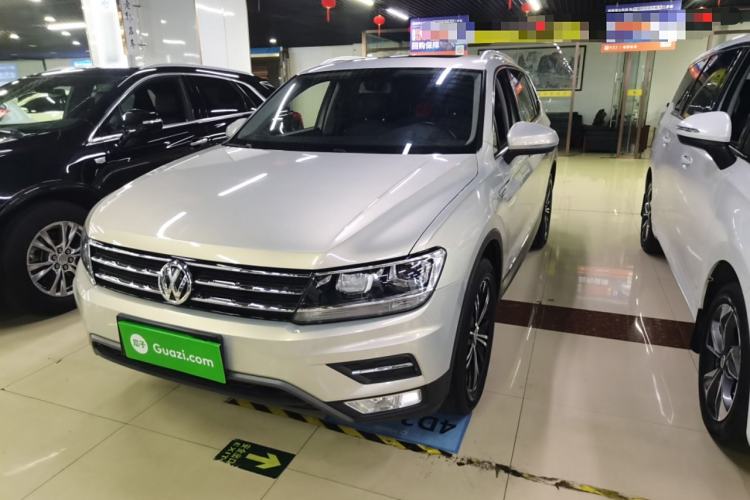 Used Volkswagen Tiguan L 2019 330TSI Automatic Two-Wheel Drive Panoramic Comfort Edition China VI Standard
