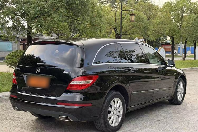 Used Mercedes-Benz R-Class 2017 R 320 4MATIC Business Edition Prestige Model