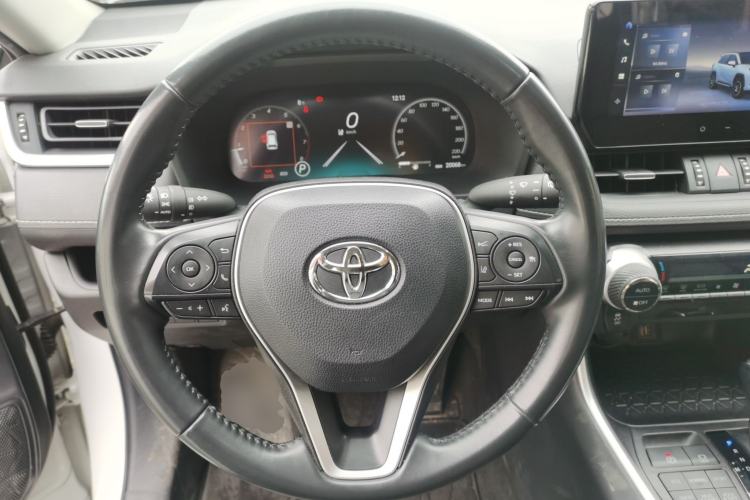 Used Toyota Wildlander 2023 2.0L CVT Four-Wheel Drive Luxury PLUS Edition
