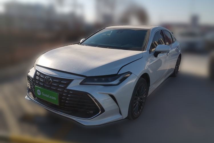 Used Toyota Avalon 2023 2.0L XLE Deluxe Edition