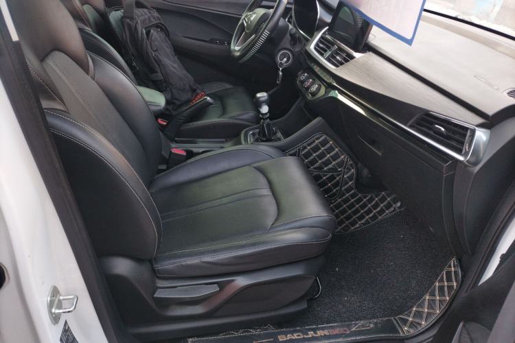 Used Baojun 360 2019 1.5L Manual Elite Version China VI Standard
