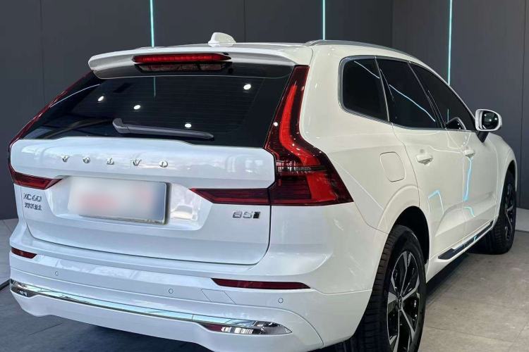 Used Volvo XC60 2026 B5 4x4 Smart Luxury Edition