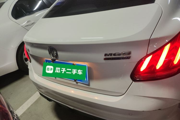 Used MG 5 2022 180 DVVT CVT Youth Luxury Edition