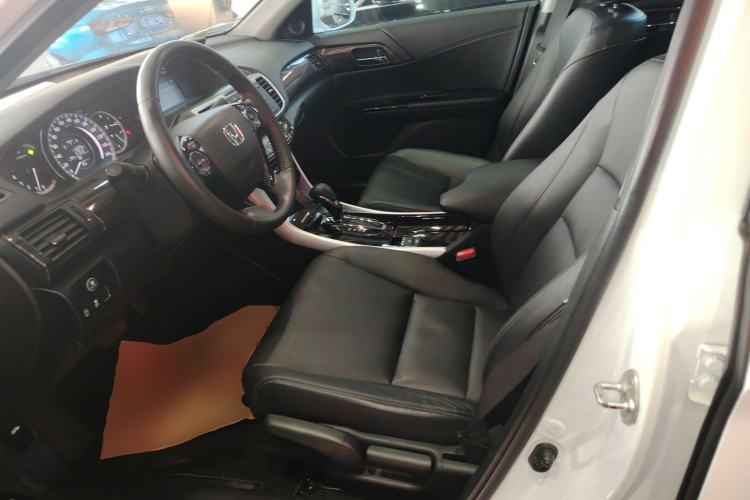 Used Honda Accord 2016 2.4L Comfort Edition
