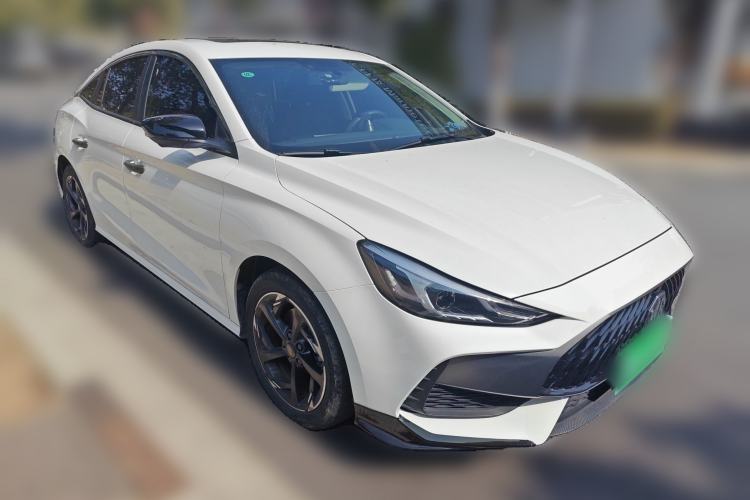 Used MG 5 2022 300TGI DCT Chao Yue Luxury Edition