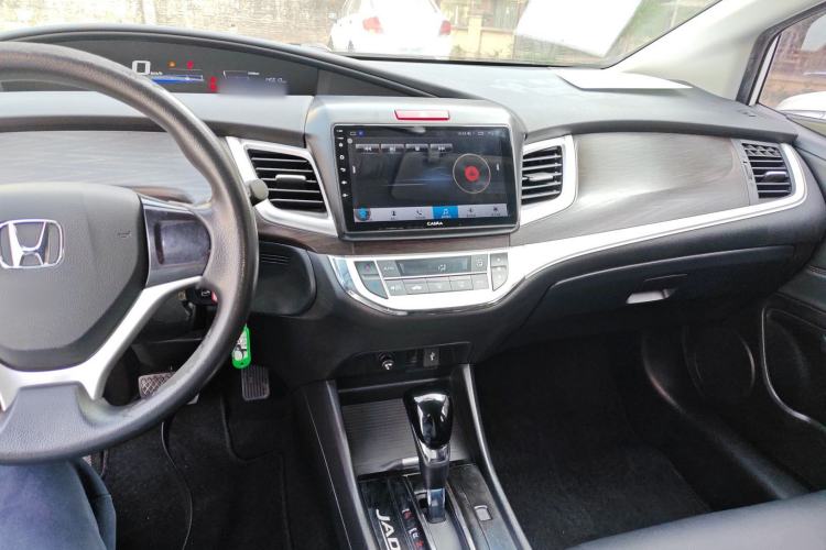 Used Honda Jade 2016 1.8L Automatic Comfort Version 5 Seats
