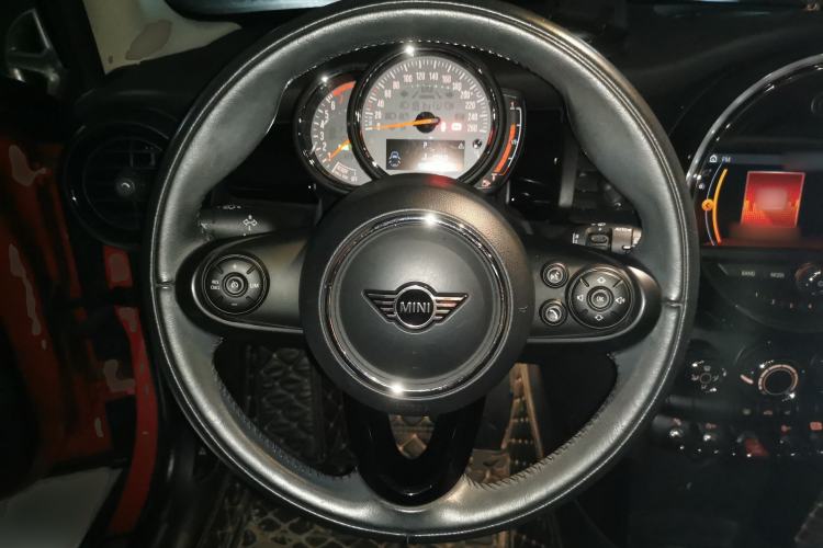 Used  MINI 2018 1.5T COOPER Classic Edition Five-Door Version