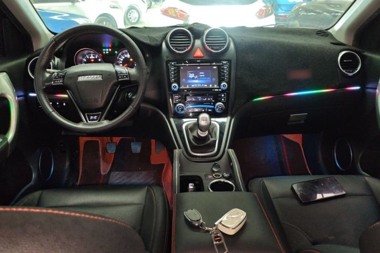 Used Haval H6 2016 Upgraded Model 1.5T Manual Two-Wheel Drive Elite Version
