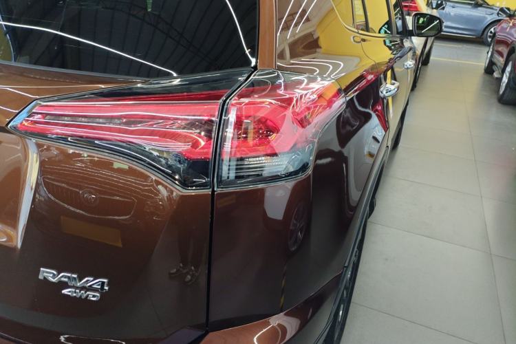 Used Toyota RAV4 2018 2.5L Automatic 4x4 Elite i Edition
