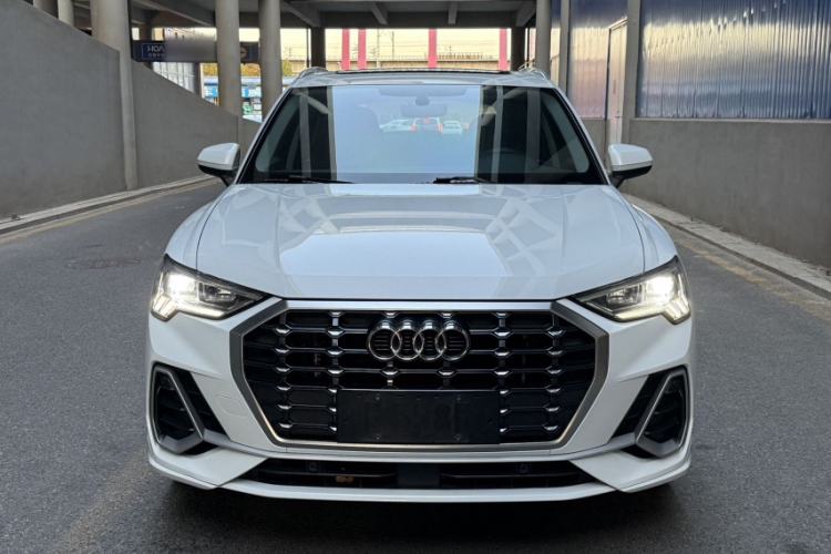 Used Audi Q3 2022 40 TFSI Fashion Dynamic Model