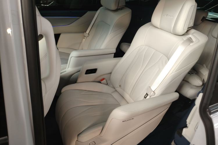 Used Buick GL8 New Energy 2024 Lu Zun Luxury Edition 7-Seater
