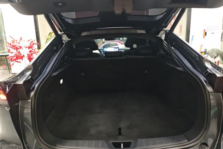 Used  SL03 2025 Range-Extended Elite Version