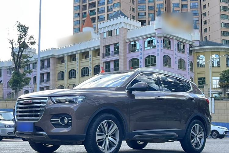 Used Haval H6 2017 Red Label 2.0T Automatic Two-Wheel Drive ZhiShang Model
