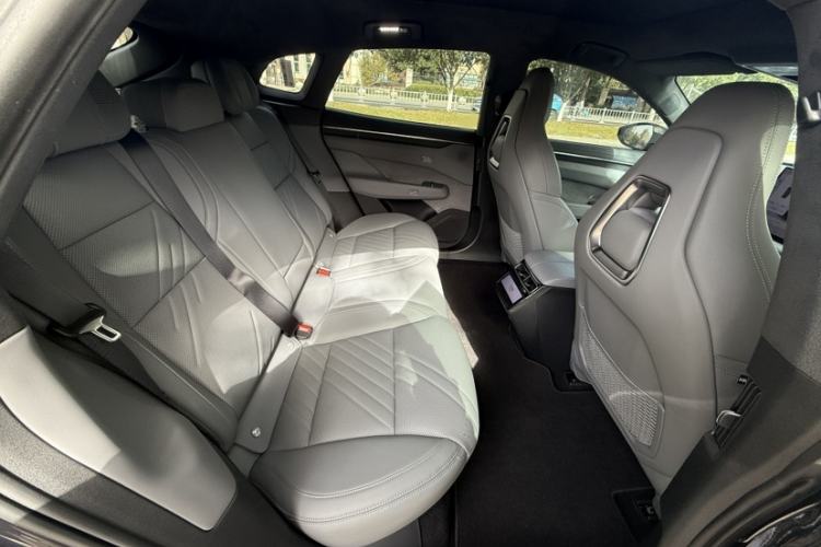 Used Zeekr 001 2025 WE Edition 95 kWh All-Wheel Drive
