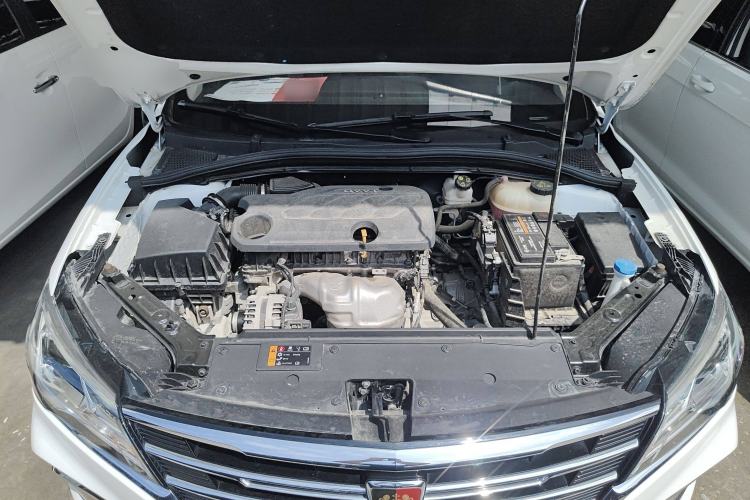 Used Roewe i5 2020 1.5L Automatic 4G Connect Luxury Flagship Edition
