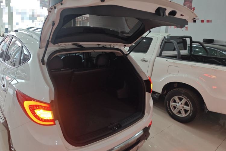 Used Hyundai ix35 2015 2.0L Automatic 2WD Smart Version China V Standard
